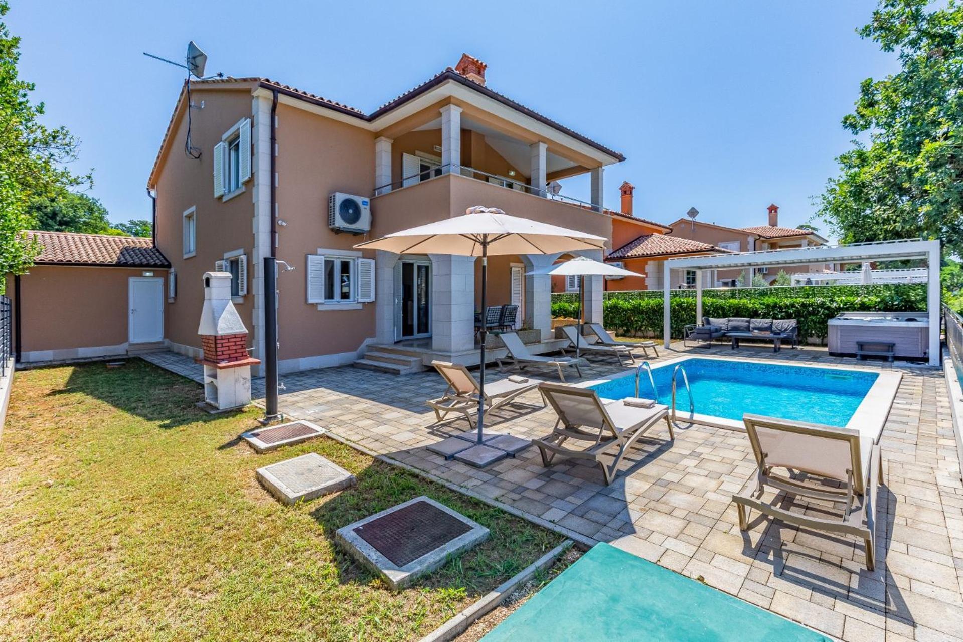 Villas Lotus With Pool And Jacuzzi Pola Esterno foto